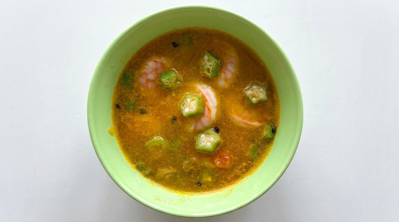 Sopa Picante de Okra y Camarones con Maracuyá
