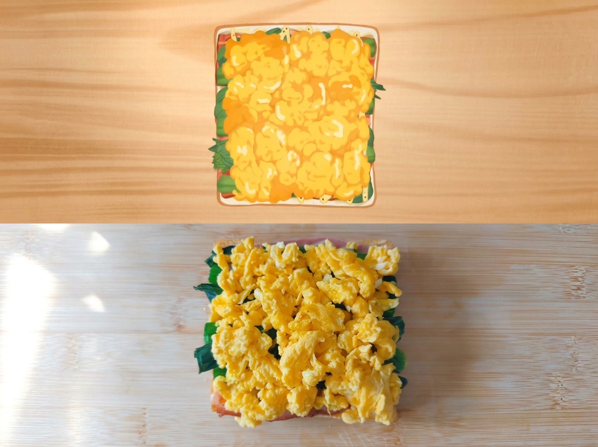 Huevos revueltos amontonados sobre el resto de ingredientes justo antes de cerrar el sándwich.