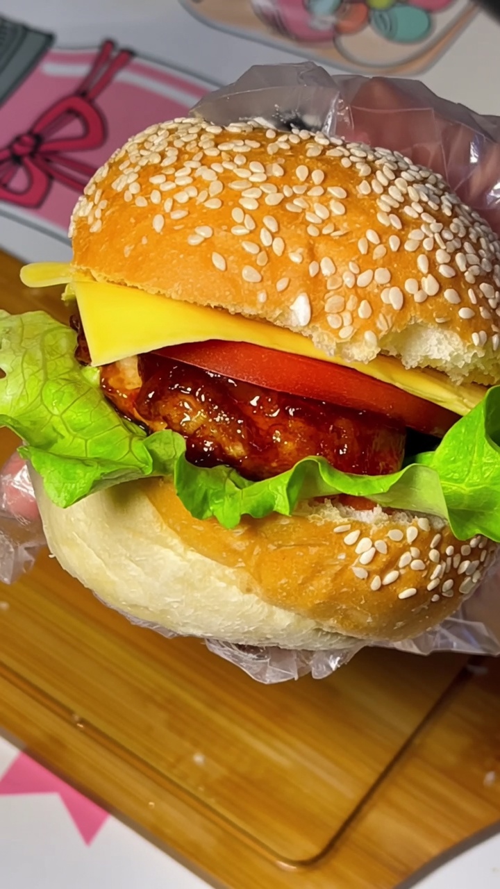 Mini hamburguesas caseras de pollo teriyaki