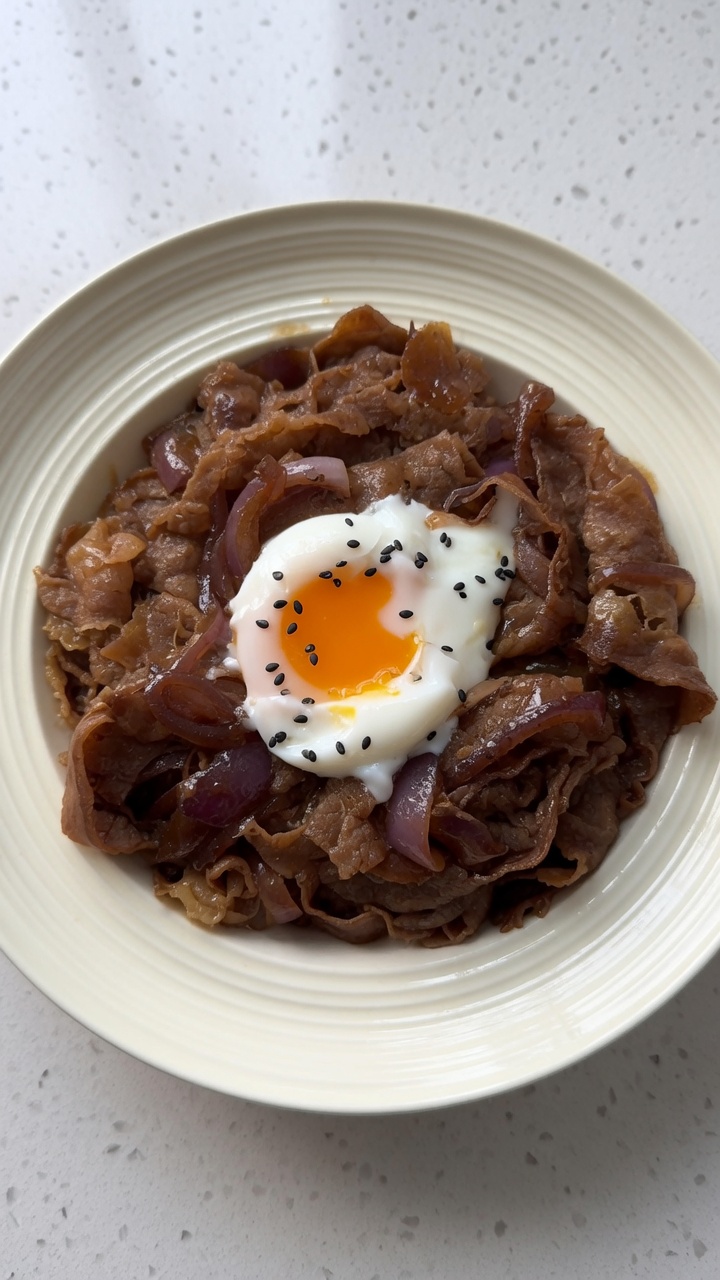 Clásico Bol de Ternera Japonés (Gyudon)