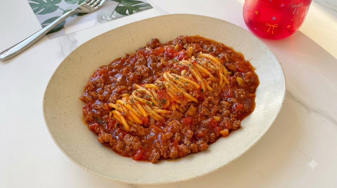 Pasta con Carne Picada y Tomate al Estilo Casero
