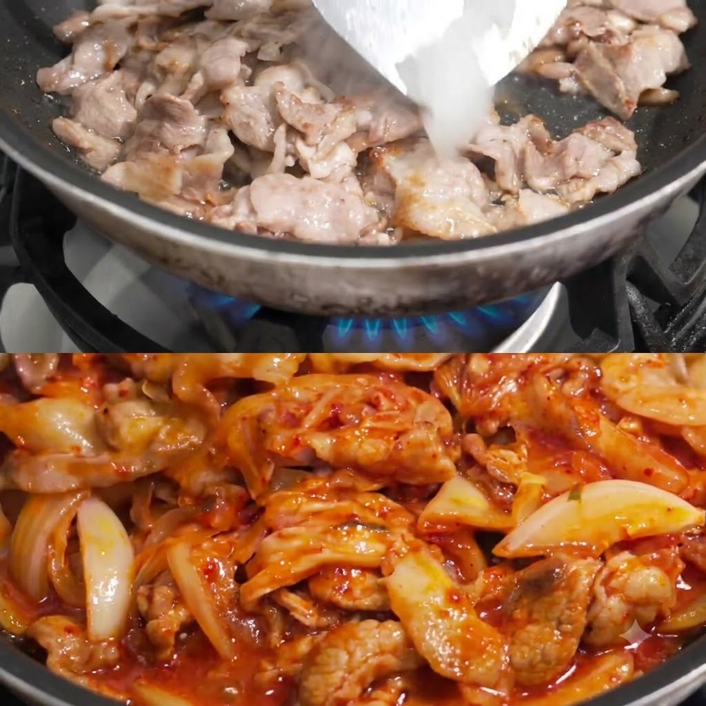 Cebollas agregándose a la sartén con el cerdo cocido.